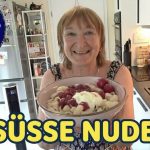 Süße Nudeln mit angedickten Kirschen – Schnelles Sommerrezept mit Schmand