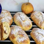 Gefüllte Apfel-Quark-Brötchen