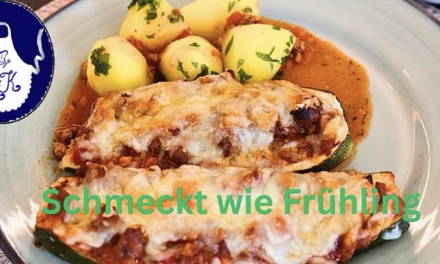 Überbackene Zucchini-Schiffchen mit Hackfleisch (einfach & saftig)